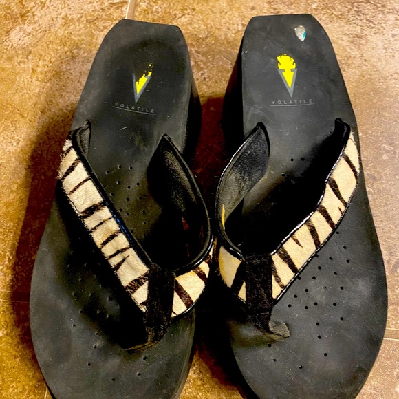 Volatile zebra print sandals - Picture 3 of 3